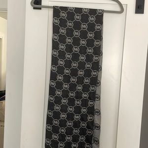Michael Kors scarf